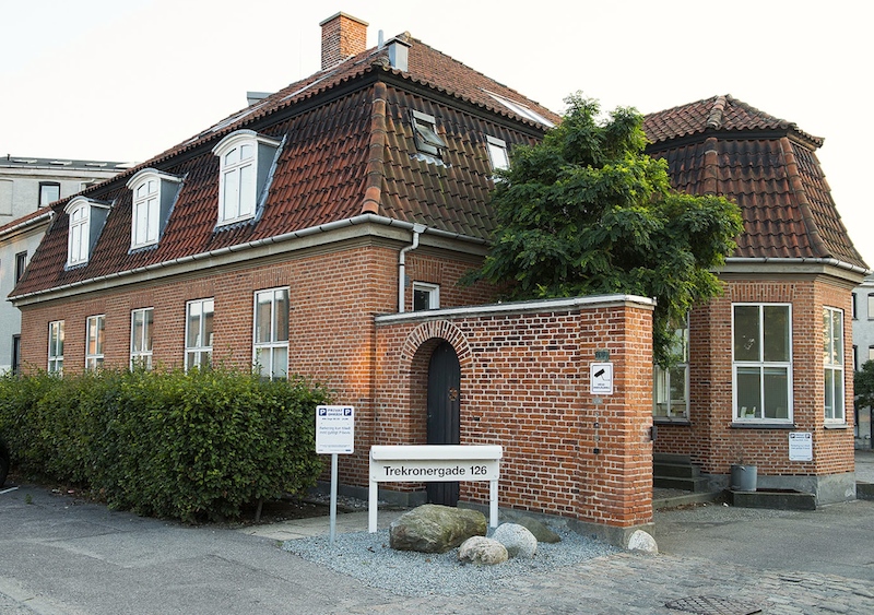 DFTI, Trekronergade 126A, 2500 Valby - huset set udefra.